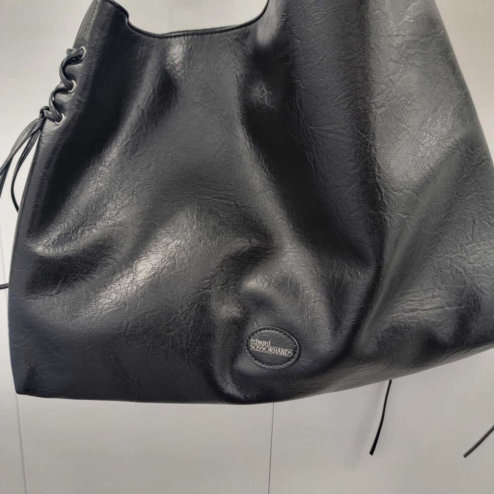 NEW Her Universe Edward Scissorhands Studded Hobo Shoulder Bag Grunge Whimsigoth - Picture 8 of 10